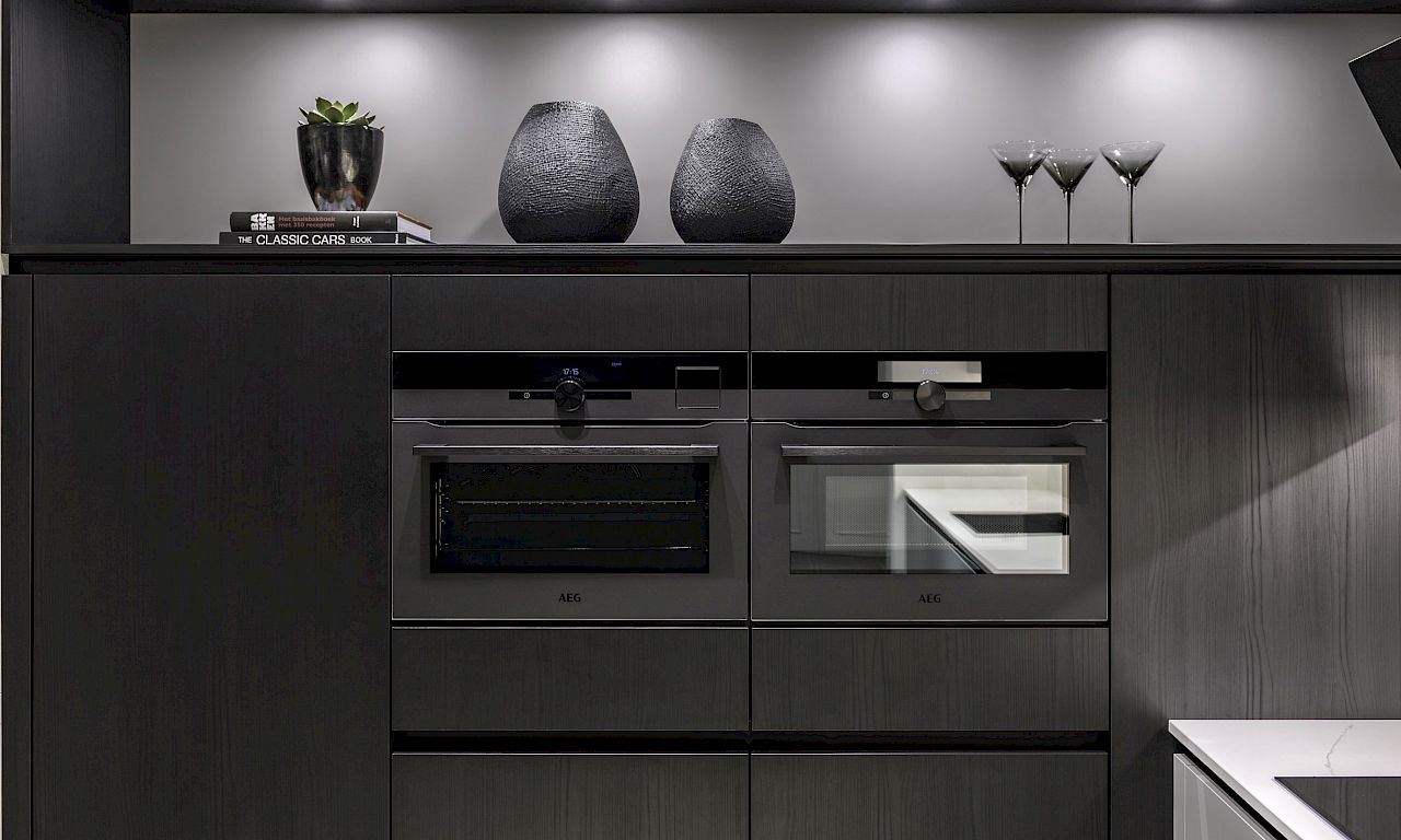 grijze keuken houtlook